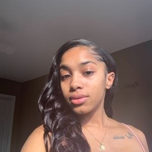 Meet your Posher, Kiki